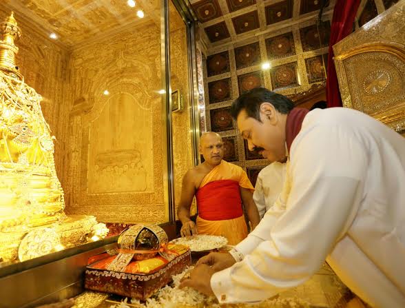 religious rites at the Tooth Relics HE 