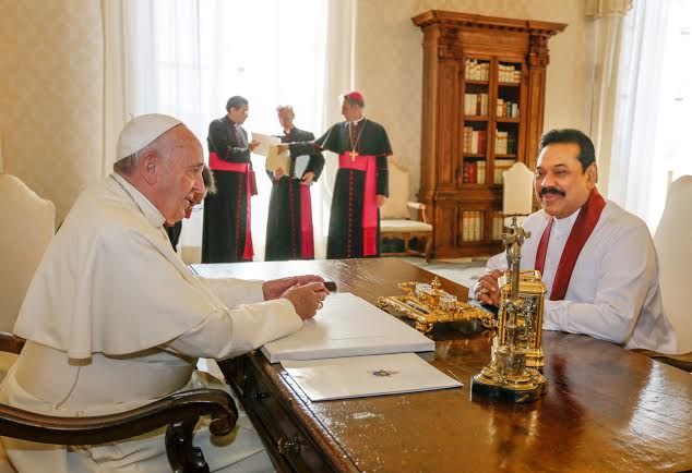 President meets His Holiness Pope Francis 1 c