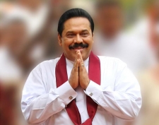 Mahinda throws gauntlet to politics of confusion