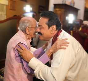 Birthday greetings from President Rajapaksa to Dr.Lester James Peries