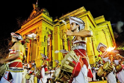 Kelaniya Perahera ends with ‘Uda Maluwa Perahera’