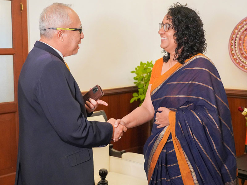 Malaysian High Commissioner Meets Sri Lankan Prime Minister