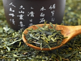 Green tea nanocarrier delivers cancer-killing drugs more effectively