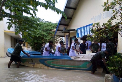 Exam centres in Kilinochchi inundated; Army to the aid of students