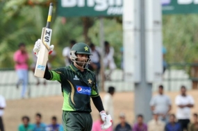 Pakistan beat Sri Lanka by 6 wickets in 1st ODI