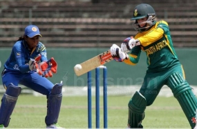 All-round Kapp downs Sri Lanka Women