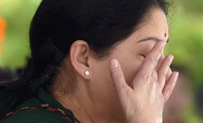 Jayalalithaa to remain in jail till October 7