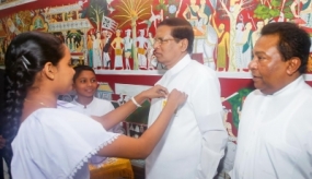 First No-Tobacco Samurdhi Flag pinned on President