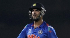 Stone pelted at Yuvraj Singh&#039;s house in Chandigarh