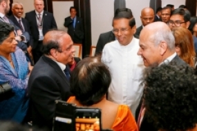 President meets Sri Lankans at London