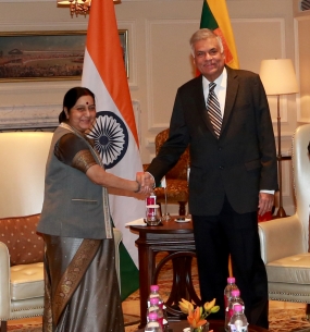 Sushma Swaraj meets Sri Lankan PM
