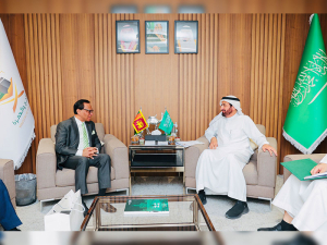 Saudi Hajj Minister receives Ambassador of Sri Lanka