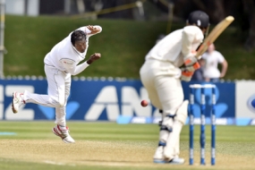 Sri Lanka tighten grip on 2nd New Zealand Test
