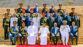 President presents Distinguished Service Decorations