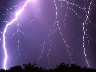 Thundershowers with severe lightning