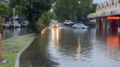 Australia floods: Fire-hit Australia faces &#039;dangerous&#039; downpours