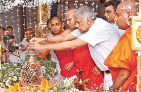 Public Exposition of Sacred Buddha Relics