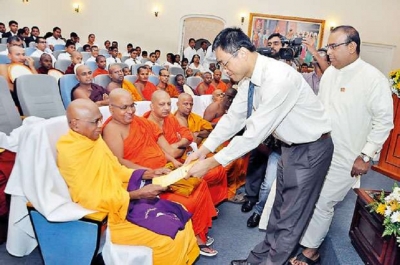 China extends assistance to develop Dhamma Education in SL