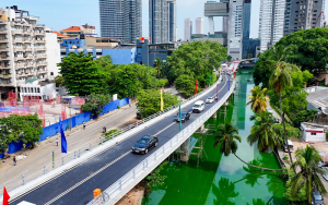 Kompagngna Veediya flyover declared open by the President