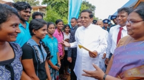 President visits Jaffna University