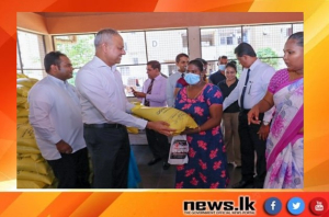 Free rice distribution program to 2.9 million low-income families initiated from Colombo District