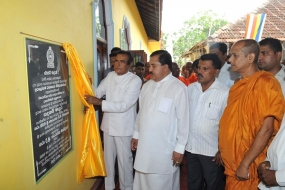 Prime minister opens Sri Bodhirukkharama Vihara Sadaham Medura